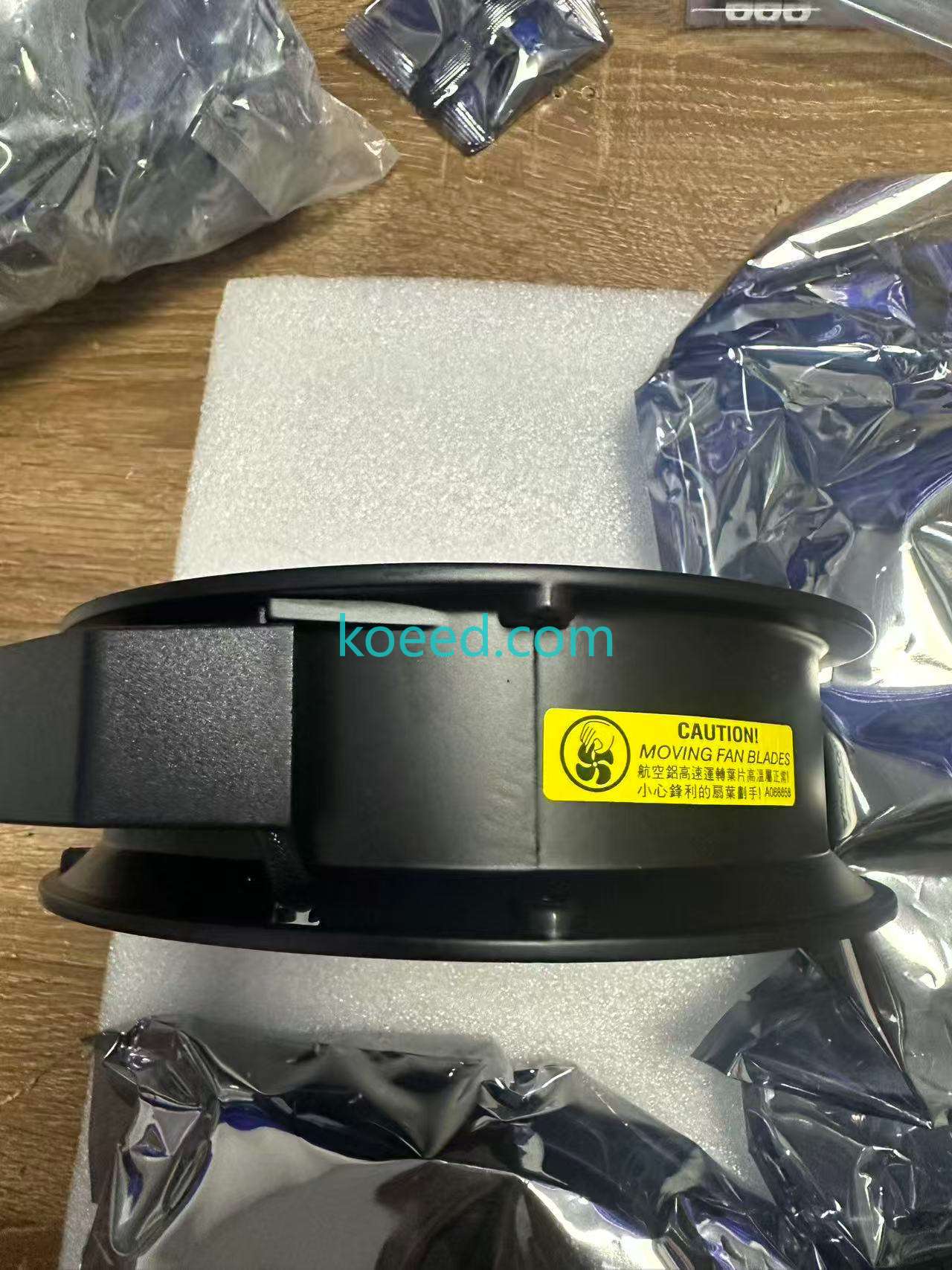 W2E143-AA15-01 - Product View